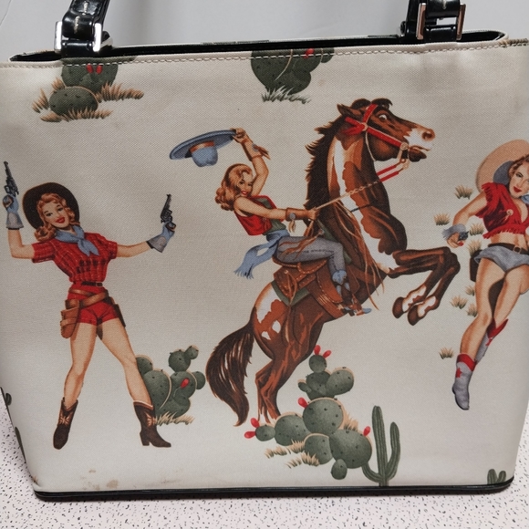 Cowgirl Tote - Picture 5 of 12